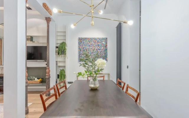 City Center modern apartment for 4 SANTA TERESA II