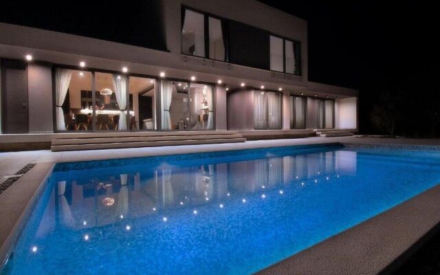 Martincic Residence