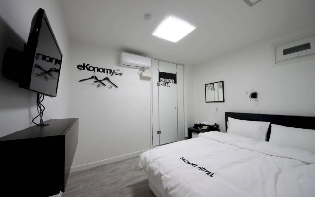 Motel K