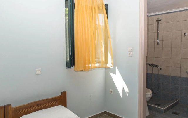 Kiveli - Comfy stone villa with seaview