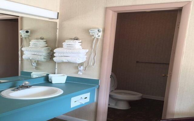 Kingston Inn & Suites