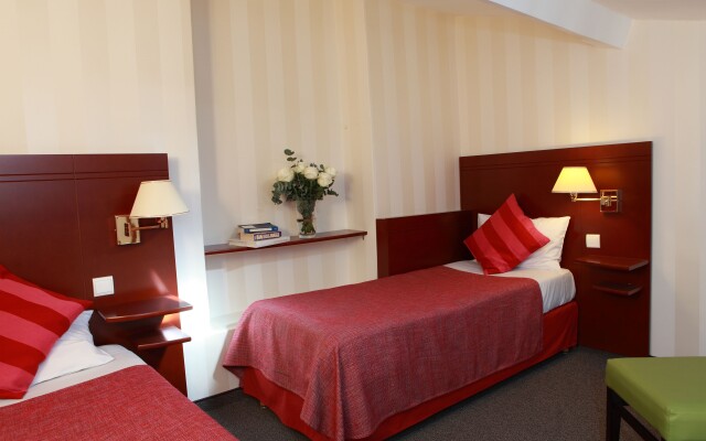 Hôtel Espace Champerret