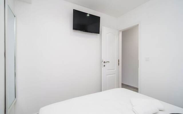 Mata Family Apartments