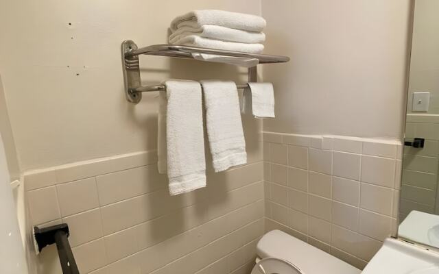 Scottish Inns - Middletown