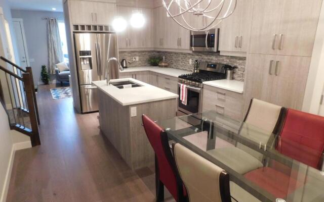 Three-Bedroom House with Balcony #33 Sunalta Downtown