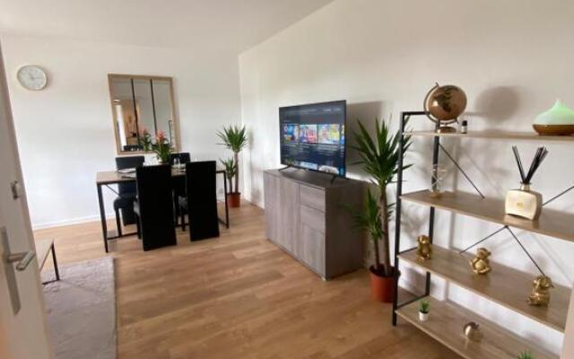 Bel Appartement 59m2 terrasse / wifi / netflix