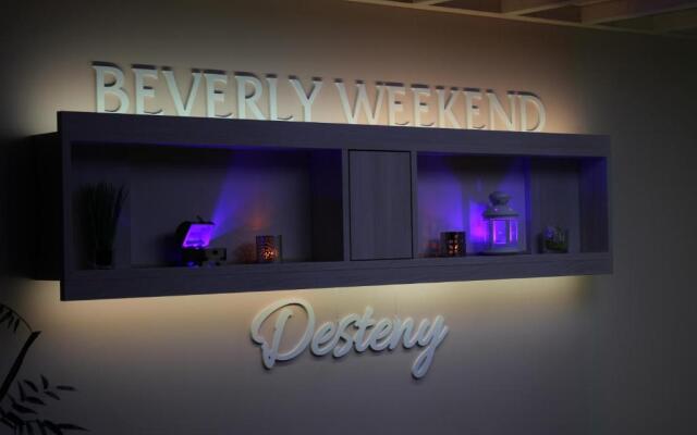 Beverly Weekend