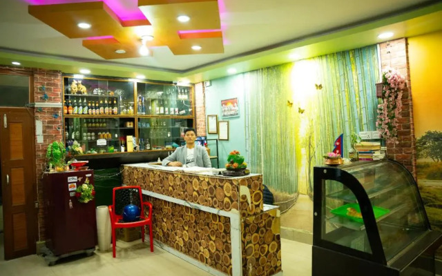 Universal Hotel & Lodge