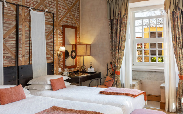 Solar Do Castelo, a Lisbon Heritage Collection