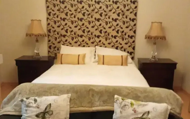 Beautiful House Fully up for Rental