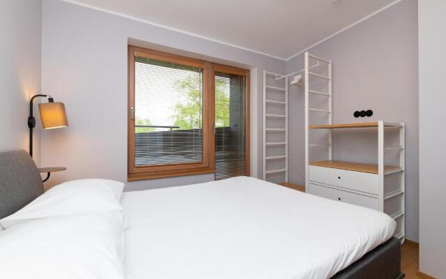 Self-check-in 3 bedroom apartment with sauna and balconies
