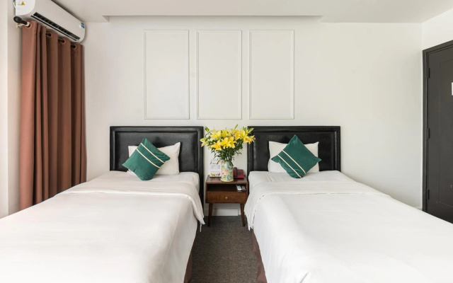 Dinh Hotel – Guest Rooms – Hanoi