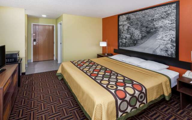 Super 8 by Wyndham Rochester