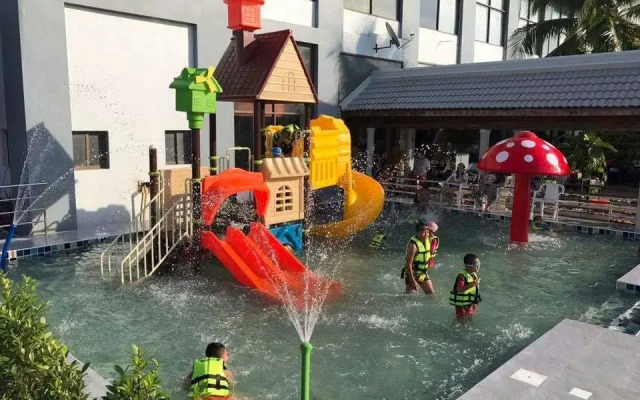 Nattirat Grand Hotel