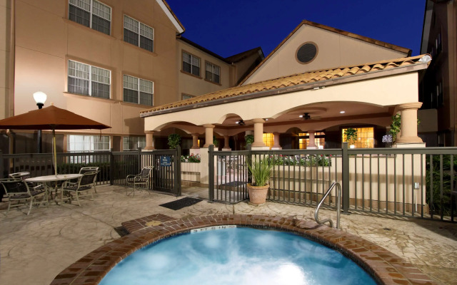 Homewood Suites by Hilton Houston-Woodlands