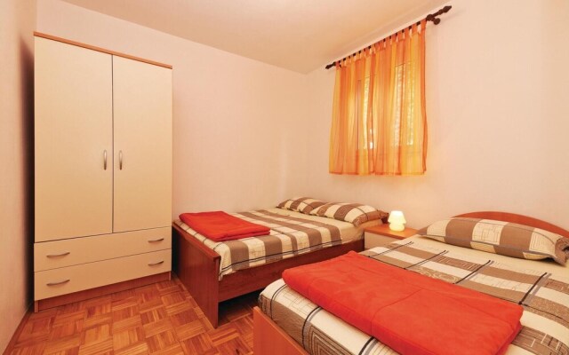 Awesome Home in Privlaka With 3 Bedrooms and Wifi