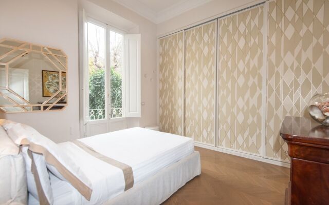 Raffaello Apartment by Firenze Prestige
