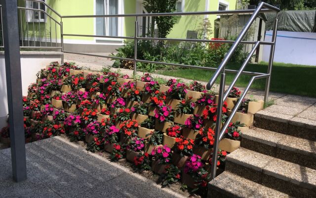 AJO Vienna Garden - Contactless Check-in