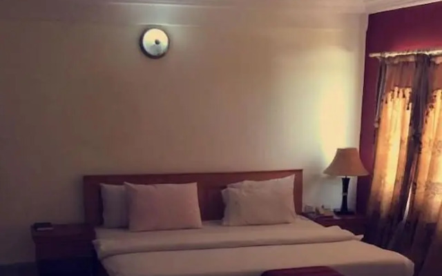 Animens Hotel