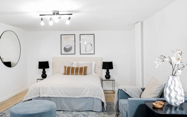 "sanders Downtown Cph - Cozy 2-bdr Apt Near Tivoli"