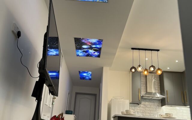Luxury 2 Bed Apartment in Royal Sutton Coldfield