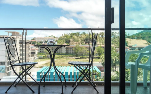1BR Near Kata Beach Kids Pool C184