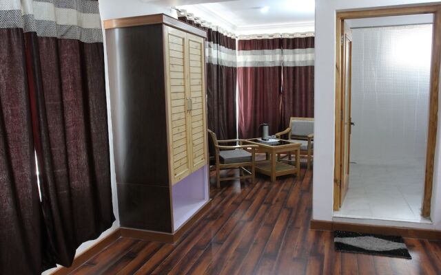 Hotel Leh Residency