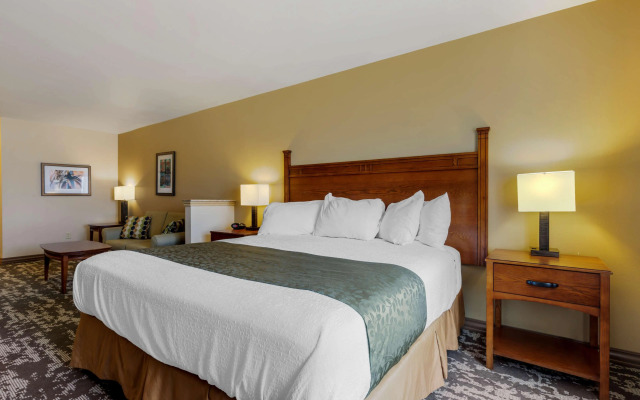 Best Western Plus Red River Inn