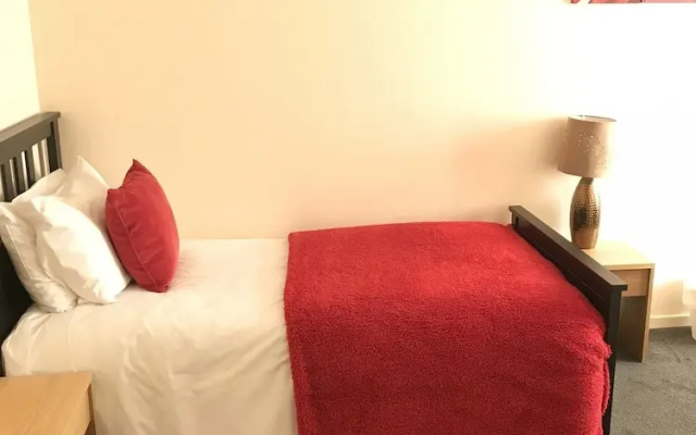 Three Bedroom House in Basildon