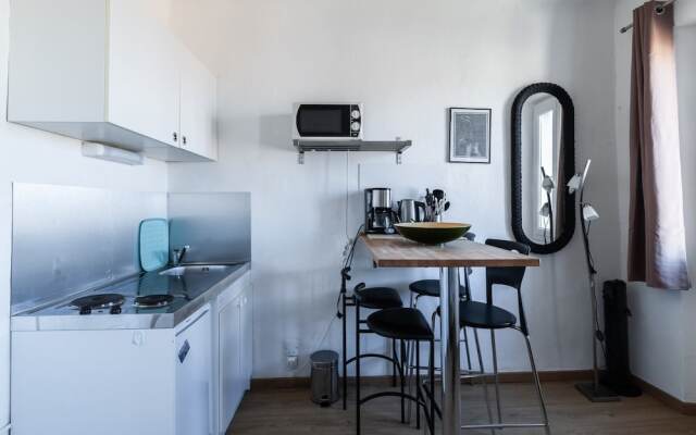 Studio for 2 Prefecture Neighborhood