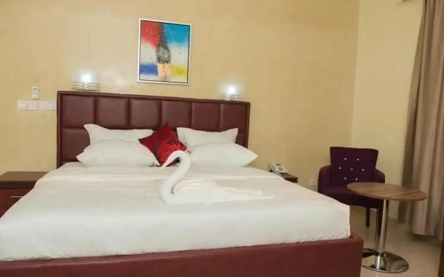 Sefcon Suites and Apartment