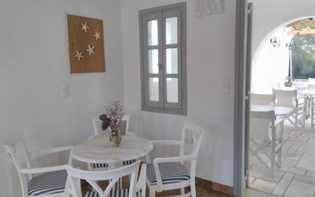 Hotel Roussos Beach