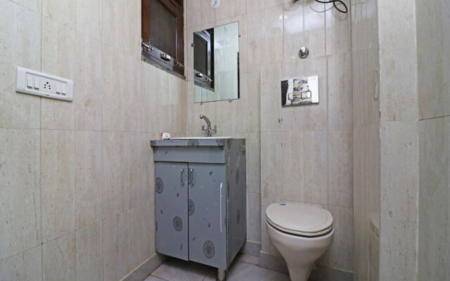 OYO 26170 Hotel Manzana
