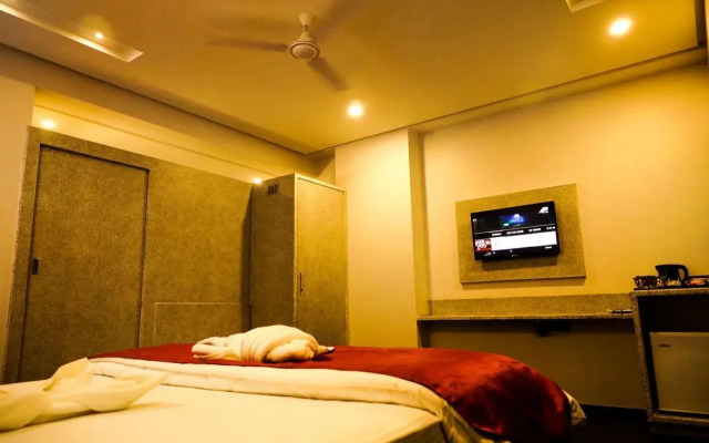 Kyriad Hotel Nashik by OTHPL