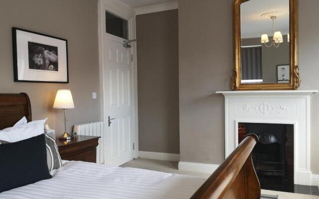 Shaw Suite