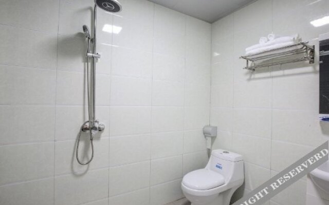 Zhangjiajie Clover Hotel