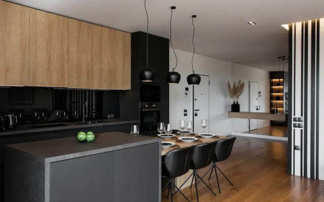 2 Level Beachfront Luxury Apt. by the Olon