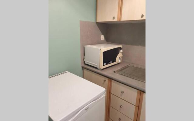 central studio very close to the port of Volos