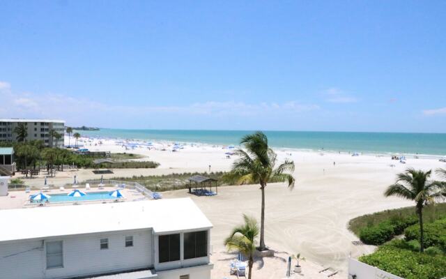 Jamaica Royale 403 - 2 Br Condo