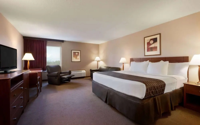 Best Western Doublewood Inn
