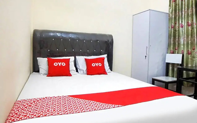 OYO 90785 Mutiara Guest House