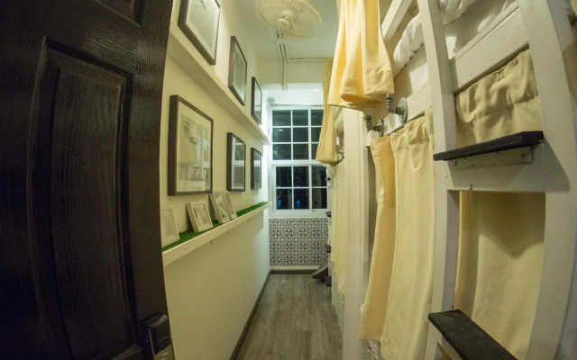 Jetty Huahin Hostel