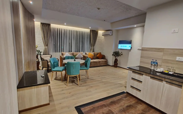 Arushi Boutique Hotel
