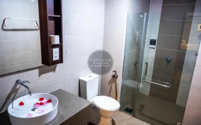 Studio Exclusive (Kota Bharu City Point)