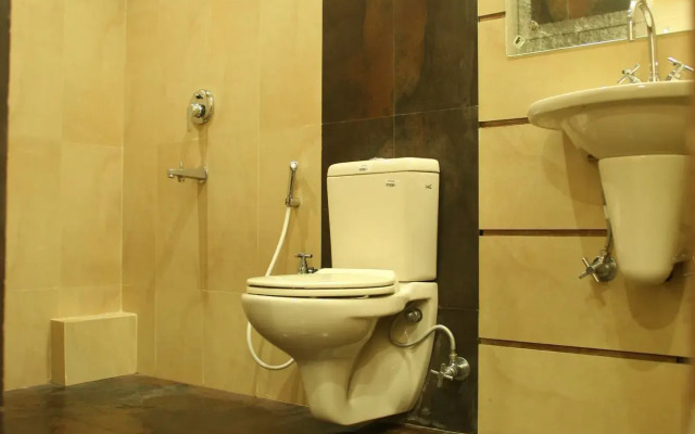 Hotel Trimoorti