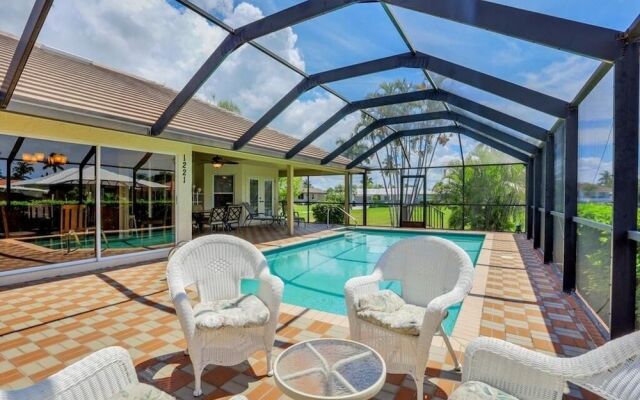 Lamplighter Home #32404