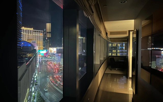 Jet Luxury at the Vdara Condo Hotel