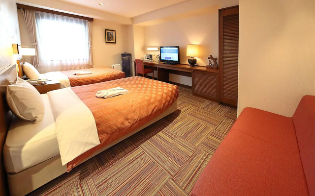Kumegawa Wing Hotel