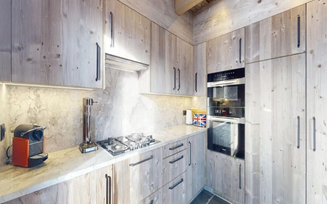 Cosy Chalet in Vex With Balcony