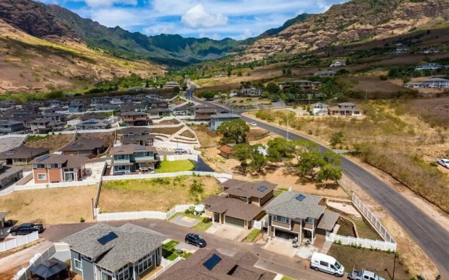 Marbella Lane Nohea Stylish Home Makaha